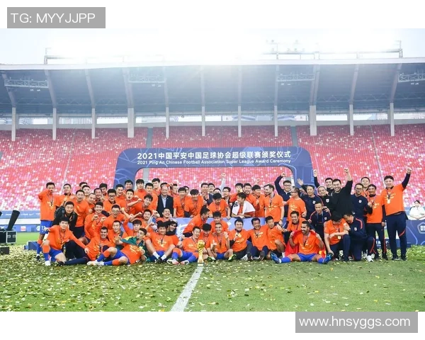 足球巨星闪耀登场 全新赛季豪华阵容引爆球迷热情